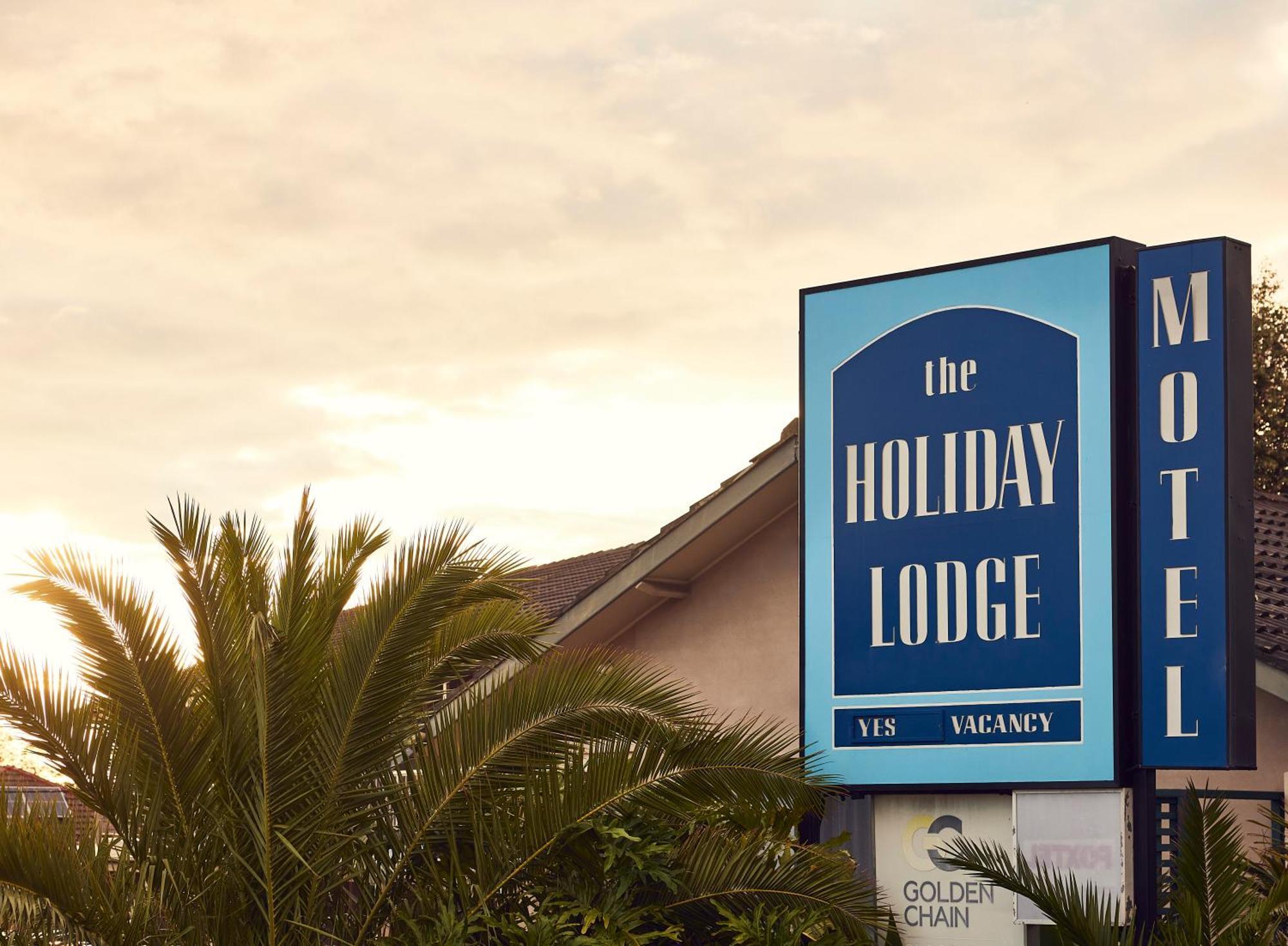 Holiday Lodge Motor Inn Нарума Екстериор снимка