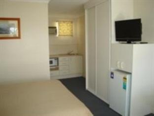 Holiday Lodge Motor Inn Нарума Екстериор снимка
